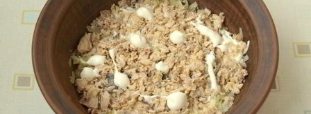 салат мимоза с горбушей. Шаг 7