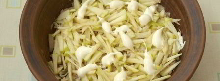 салат мимоза с горбушей. Шаг 8