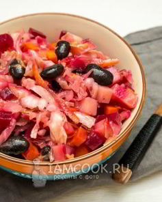 Салат с черной фасолью и квашеной капустой