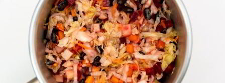 салат с черной фасолью и квашеной капустой. Шаг 9