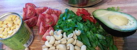 салат с киноа, курицей и авокадо. Шаг 3