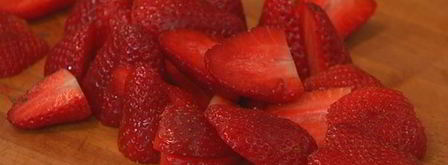 салат с клубникой, шпинатом и киви и запеченный грейпфрут. Шаг 3