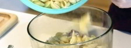 салат с крабовым мясом. Шаг 7