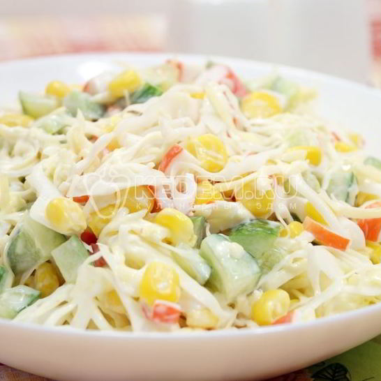 Рецепт салата с крабовыми палочками и капустой