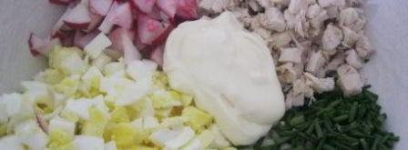 салат с куриной грудкой, редисом и руколой. Шаг 2