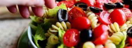 салат с макаронами и помидорами. Шаг 8