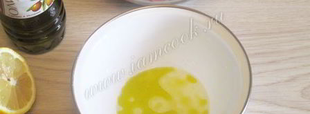 салат с мидиями и помидорами. Шаг 8