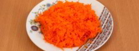 салат с сухариками, сыром и морковкой. Шаг 3