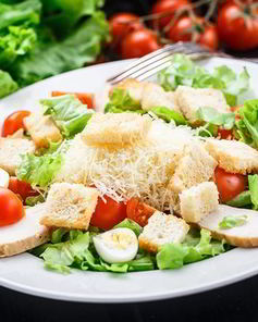 Классический салат Цезарь