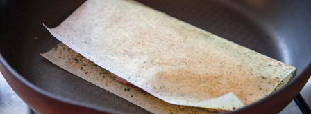 свежий салат с курицей и бальзамическим соусом. Шаг 4