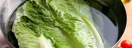 свежий салат с курицей и бальзамическим соусом. Шаг 6