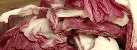 теплый салат с копченой рыбой. Шаг 2