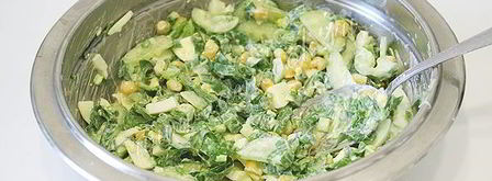 весенний салат с черемшой. Шаг 8