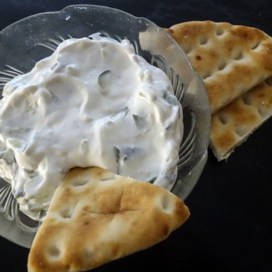 Рецепт готовима соус из йогурта к мясу, овощным блюдам и десертам