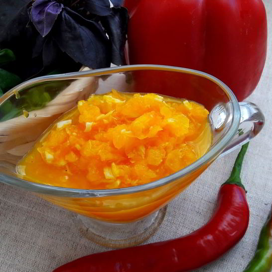 Рецепт необычного острого соуса к мясу