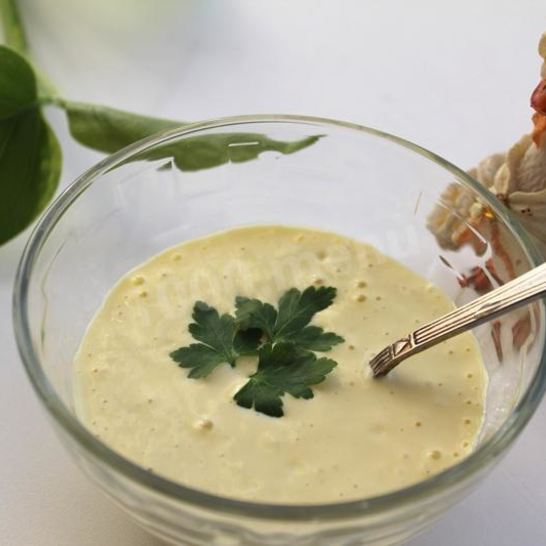 Рецепт пикантного чесночного соуса с горчицей и лимонным соком