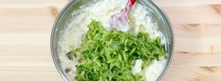 сливочный соус для шаурмы с огурцом. Шаг 11