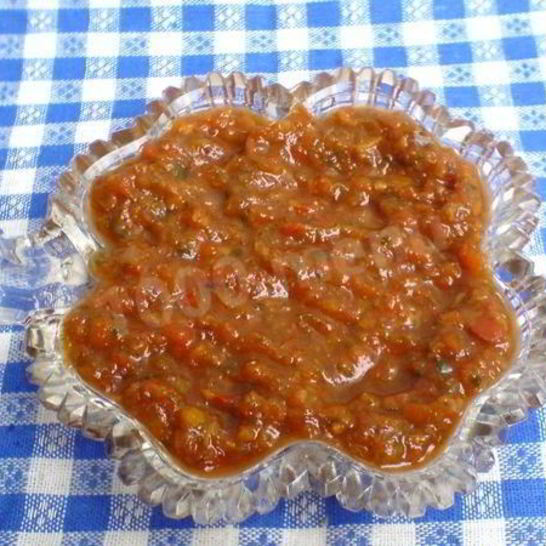 Рецепт соуса из крапивы и щирицы с орехом