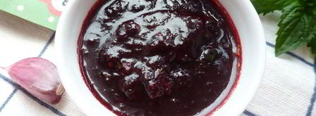 соус к мясу из жимолости. Шаг 6