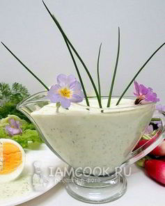 Зеленый сметанный соус