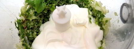 зеленый сметанный соус. Шаг 4