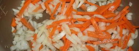 зеленый борщ со щавелем и виноградными листьями. Шаг 3