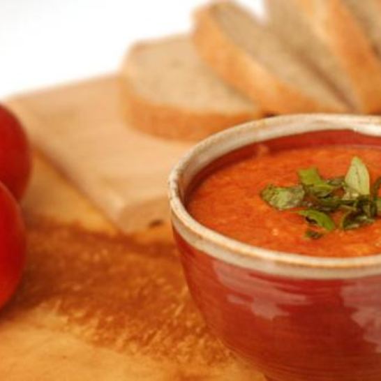 Рецепт итальянского томатного супа с хлебом