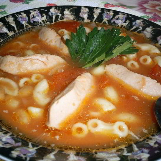 Рецепт итальянского томатного супа с сосисками