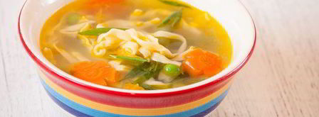 куриный суп с домашней лапшой весенний. Шаг 18