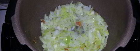 солянка по-грузински в мультиварке. Шаг 2