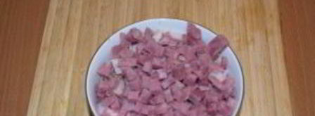 солянка сборная с колбасой. Шаг 3