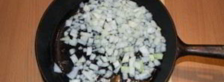 солянка сборная с колбасой. Шаг 4