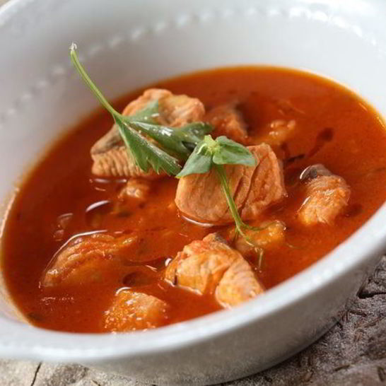 Рецепт супа из чавычи с томатами и ароматной зеленью