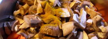 пряный морковный суп-пюре с бататом, грибами и грушей. Шаг 5