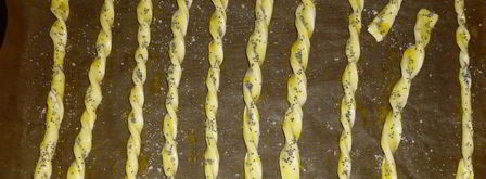 суп-пюре из чечевицы с курицей и маковыми палочками. Шаг 5