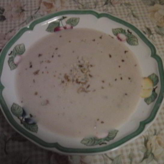 Рецепт супа-пюре из цветной капусты с грецкими орехами