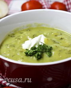 Суп-пюре из зеленого горошка