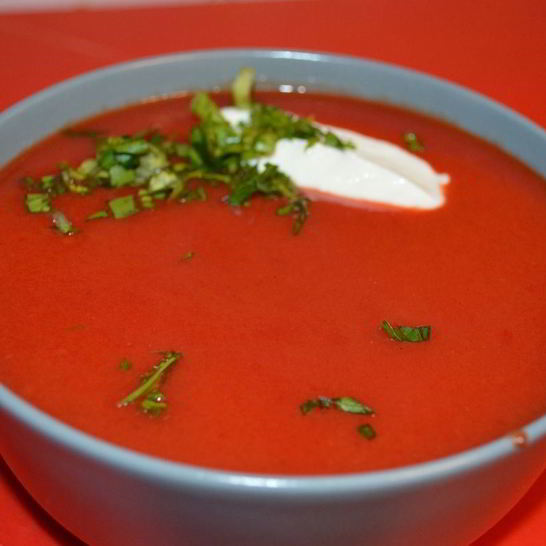 Рецепт вегетерианского пряного свекольного супа-пюре