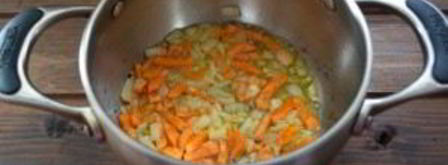 суп с колбасой. Шаг 2