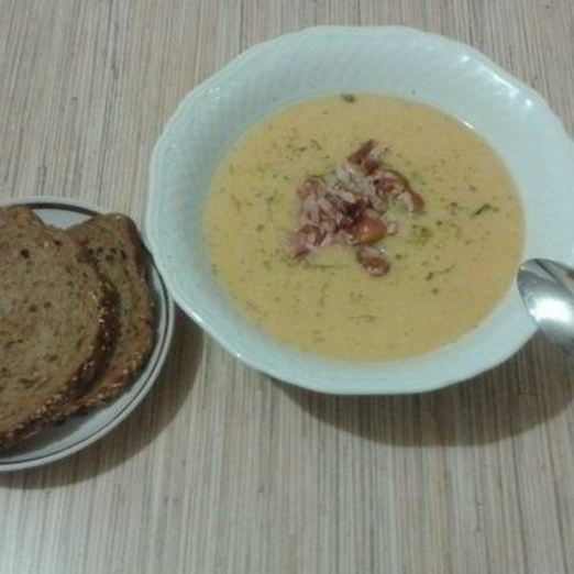 Суп с копчеными крылышками