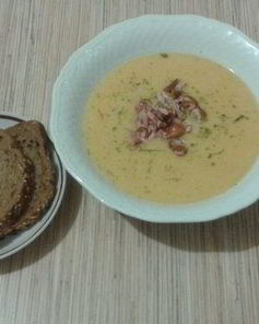 Суп с копчеными крылышками