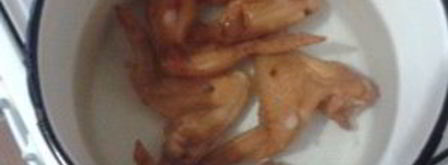 суп с копчеными крылышками. Шаг 2