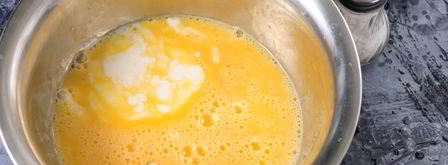 ажурные блинчики на кефире с дырочками. Шаг 5