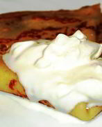 Блинчики со сметаной