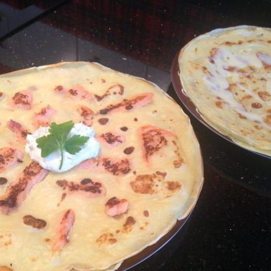 Рецепт блинов с припеком с форелью и с яблоком