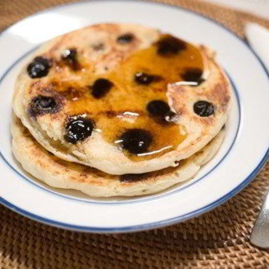 Рецепт кукурузных блинов с черникой