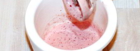 нежные панкейки с фруктовым соусом. Шаг 10