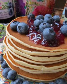 Панкейки с голубикой