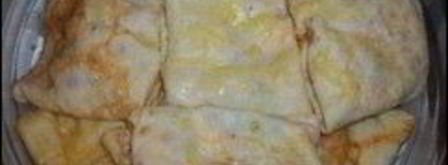 тонкие блины с начинкой и соусом из свежих томатов. Шаг 11