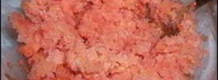 тонкие блины с начинкой и соусом из свежих томатов. Шаг 5